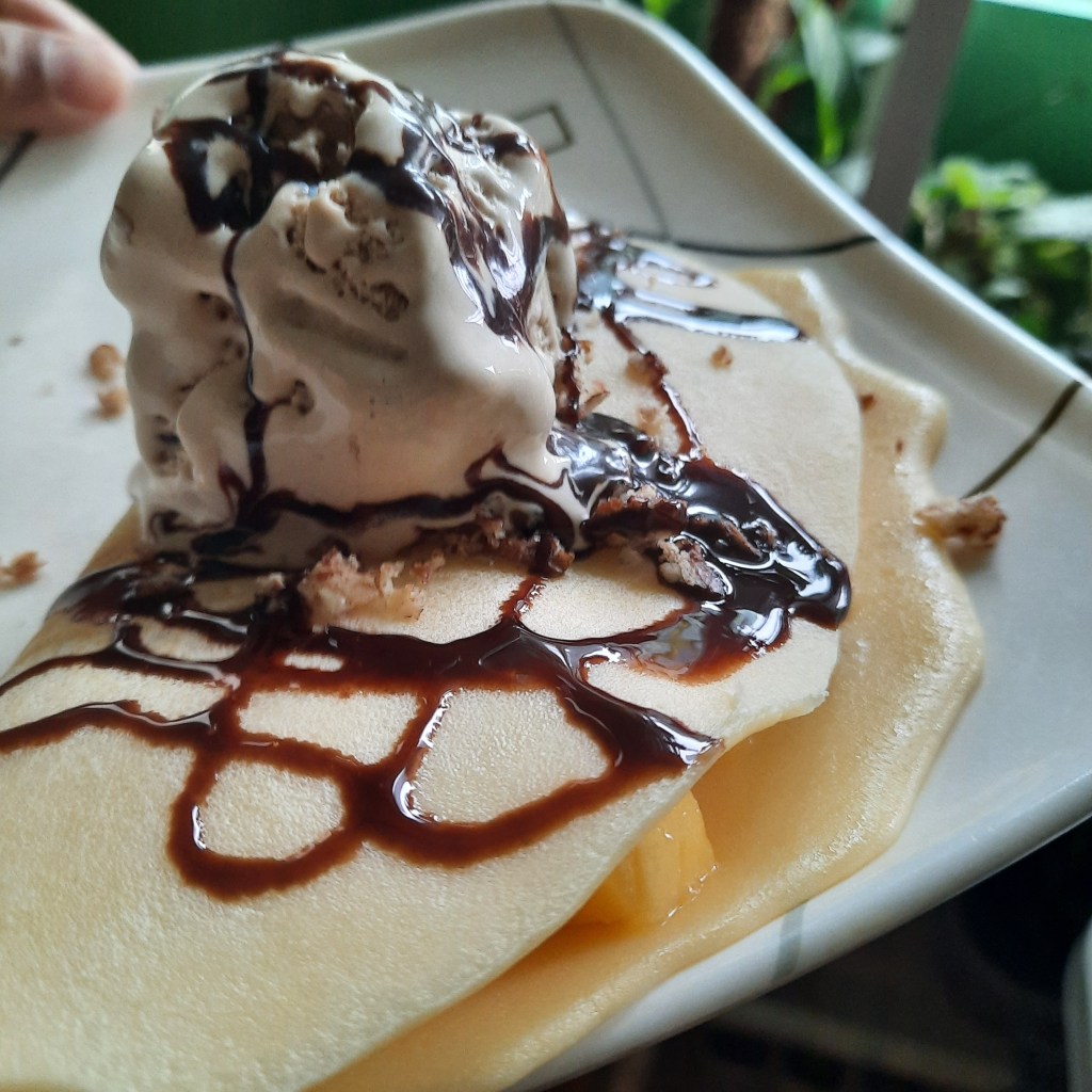 mango crepe by Chabibi